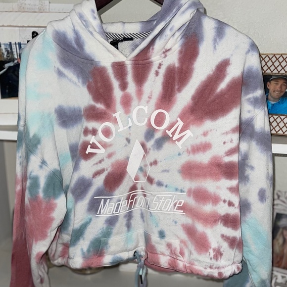 Volcom Women’s Cropped Drawstring Hoodie - Picture 1 of 2